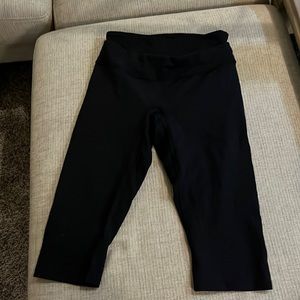 Spanx capri leggings